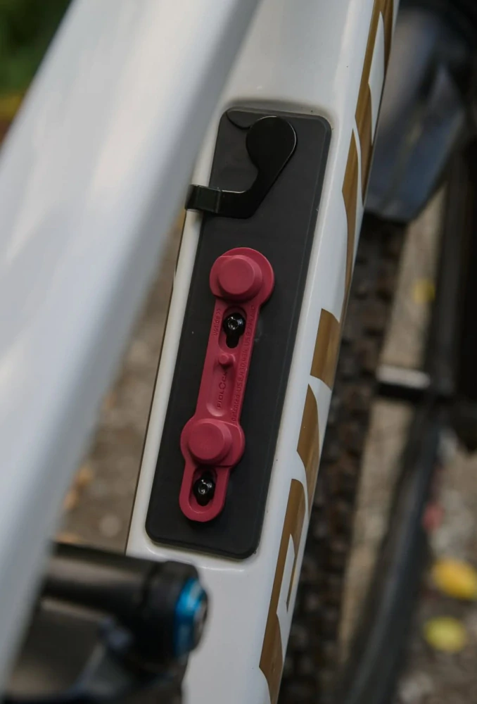 Fidlock TWIST ZÁKLADNA NA RÁM - ČERVENÁ